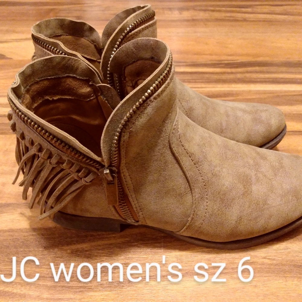 Women's JC booties size 6